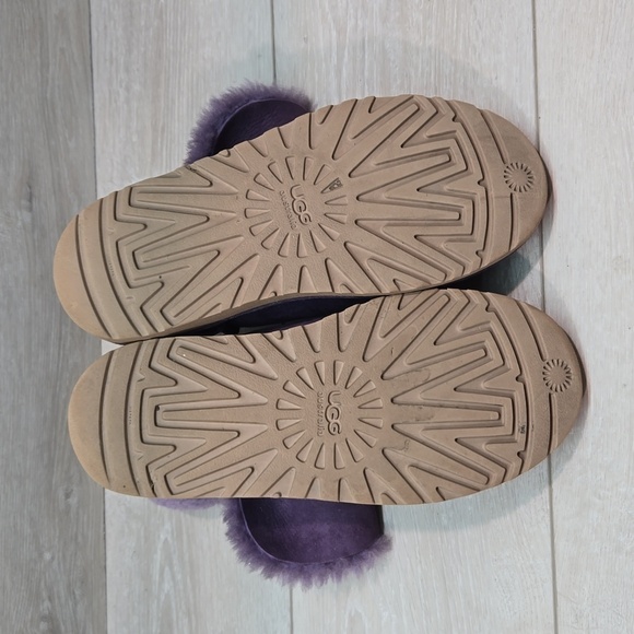 Ugg Australia Women 5991Y Ankle Leather Sheepskin Bailey button boots shoes sz 5 - Picture 13 of 13